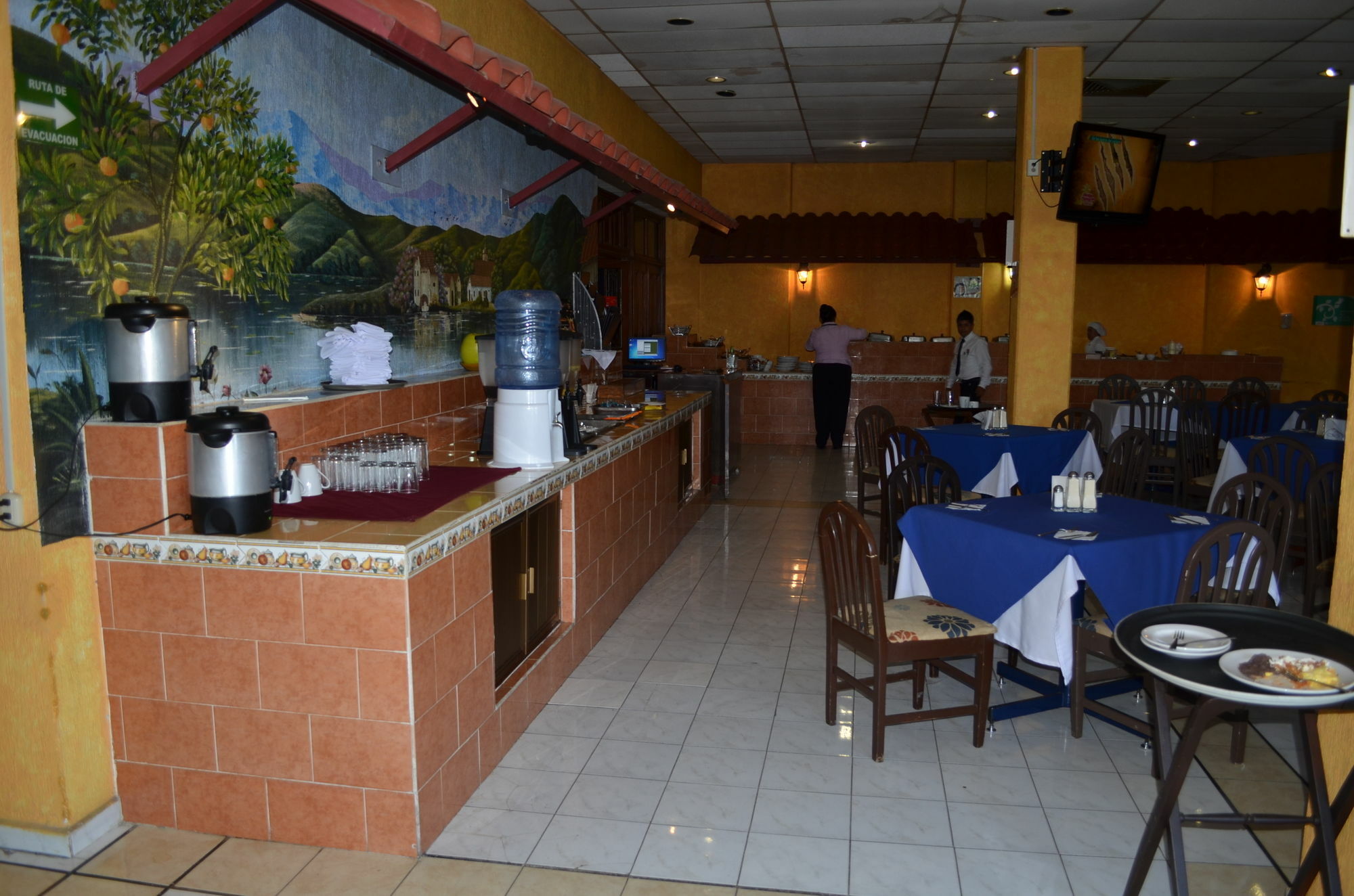 Capital O Hotel Casa Real Celaya Селая Экстерьер фото
