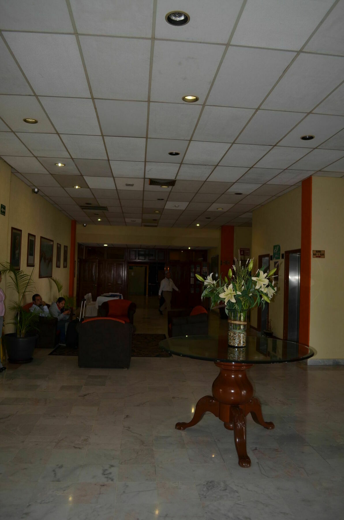 Capital O Hotel Casa Real Celaya Селая Экстерьер фото